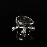 Caviarägget fyllt med caviar – exklusivt glasföremål i tenn och glas, återlanserat i Pontus Frithiofs kollektion.