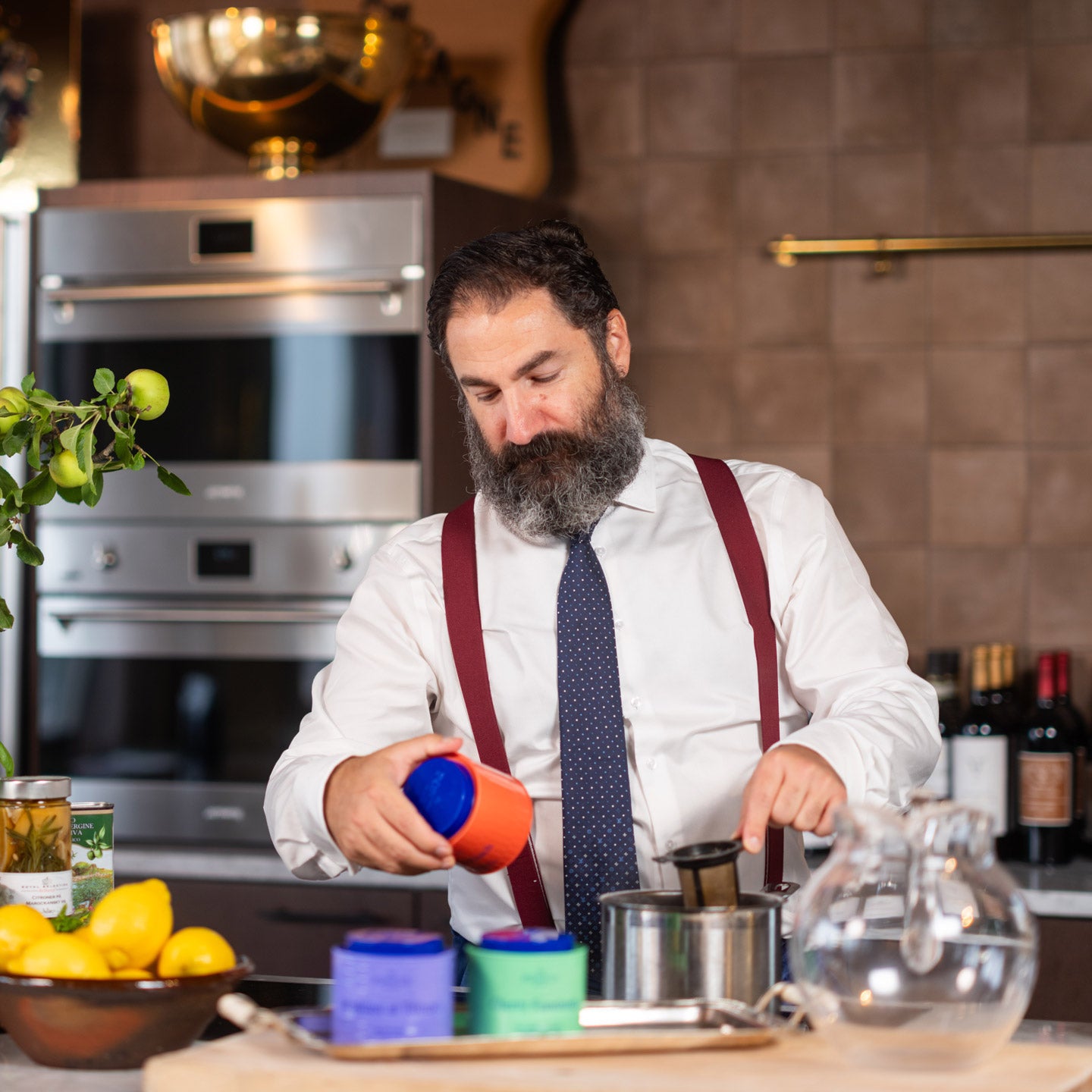 Mario E. Maroni brygger Georgia Peach EKO – ekologiskt grönt te med persika och fläder ur Pontus Te kollektion.